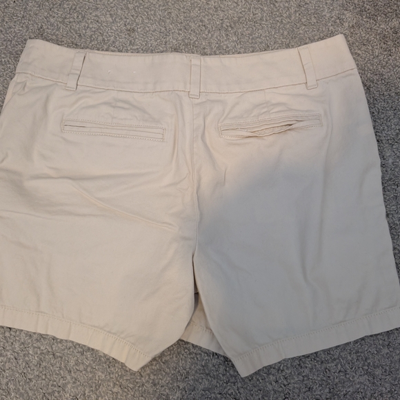 3 For $24 LOFT Women's Tan Shorts - Picture 7 of 7